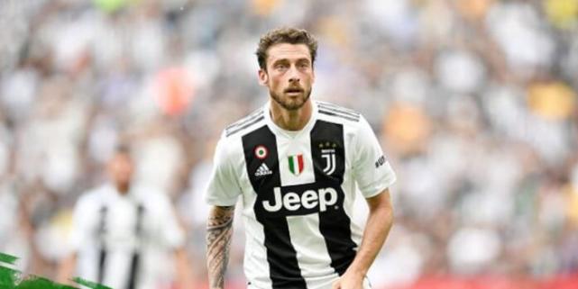 尤文球星晒机票引猜测 或赴中超权健恒大二选