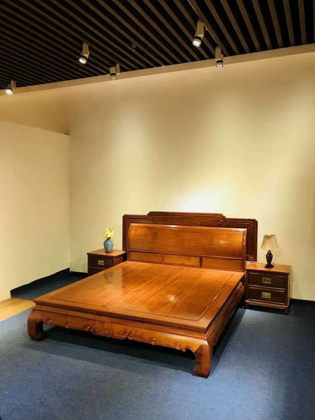 花梨木与鸡翅木 两种常见红木的养生功效 红木家具 黄花梨 鸡翅木 老红木