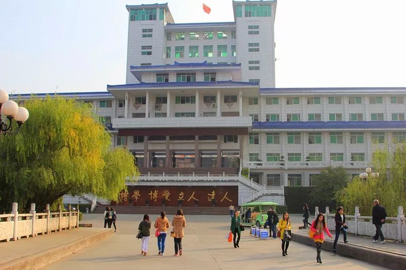 博爱人口_河源市博爱学校图片