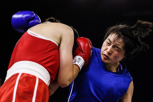 ibf北京赛95后女拳手暴力对轰 眼睛肿成血馒头