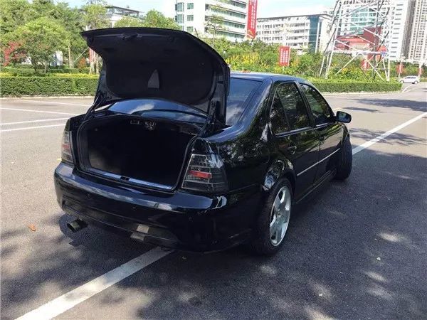 限量2000台经典手波宝来r