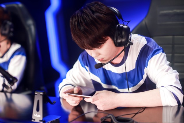 T将军回归自比铠 季后赛最强守门员瞄准冠军