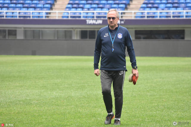 泰达心仪边前卫很神秘?主帅:说出名字价格会高