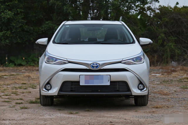 最炫的丰田神车!售价不足14万,油耗4l多,快来看看是不是你的菜