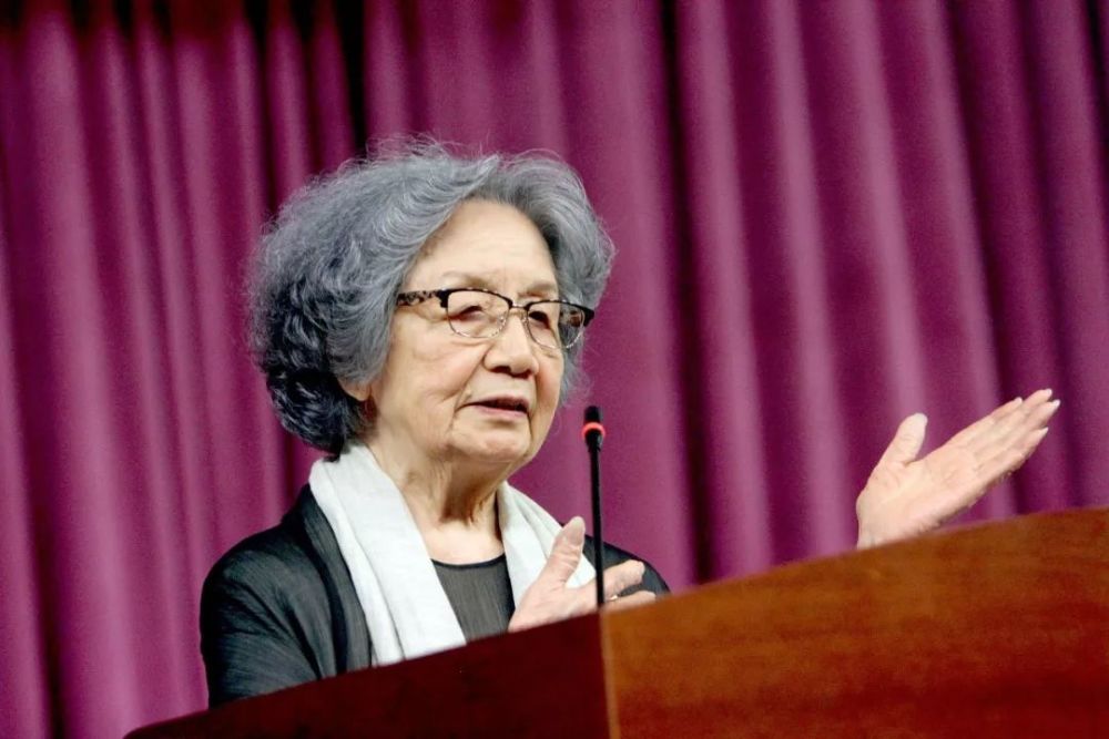 叶嘉莹|白岩松向叶嘉莹先生请教“弱德之美”，她吟诵了这样一首词……