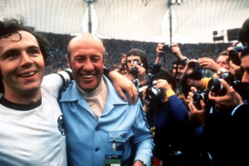 【世界杯百大球星】贝肯鲍尔:足球皇帝 史上最