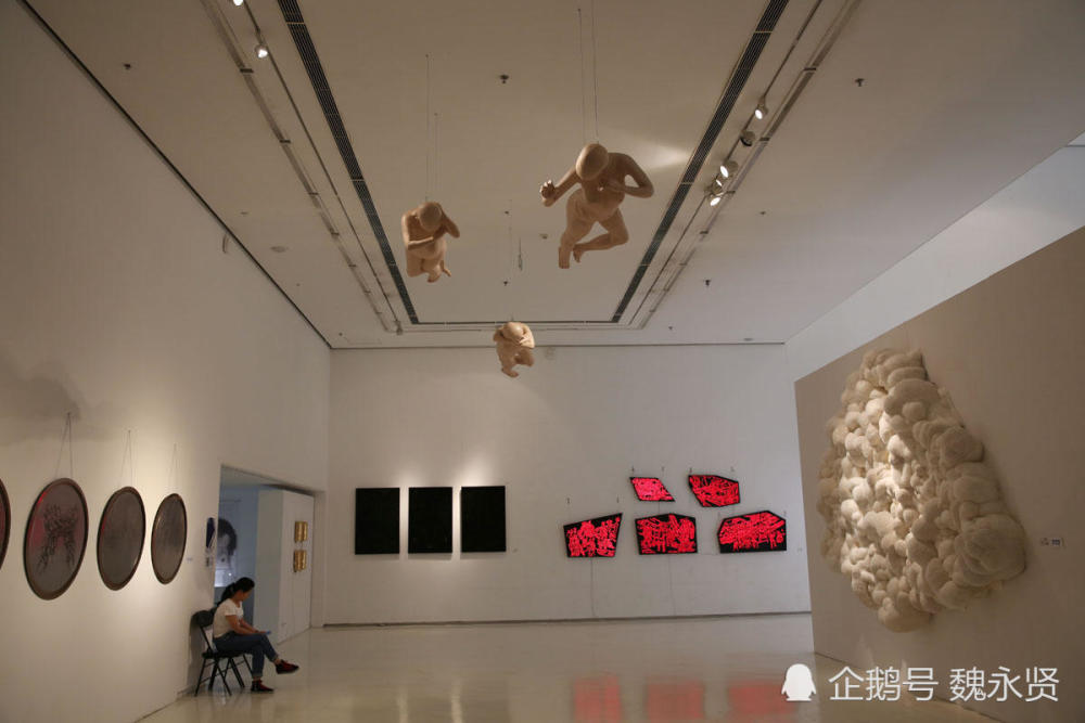 西安美院在西安美术馆展毕业作品 推向社会与公众见面