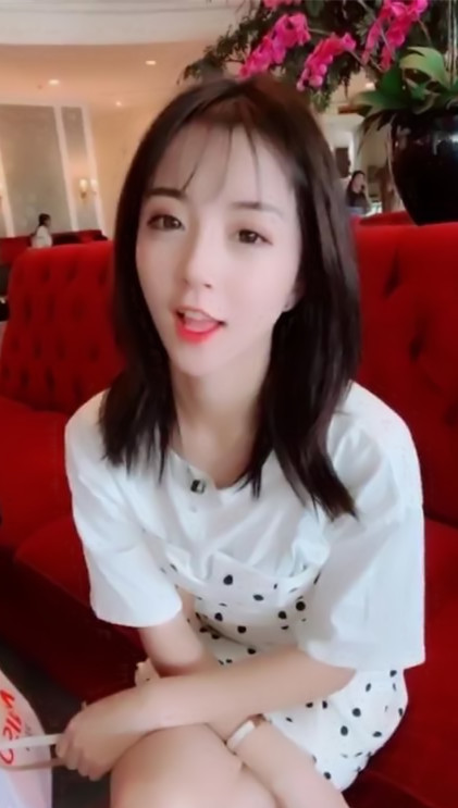 继温婉之后,抖音再出新"一姐"王思聪已关注!