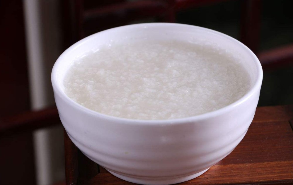 煮白米粥时 直接煮大错特错 牢记三个诀窍 白米粥浓稠好喝