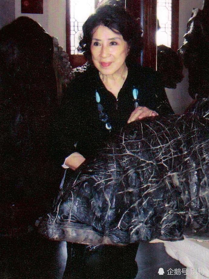 张灵甫妻子王玉龄老照片终生未再嫁如今90多岁依然气质绝佳