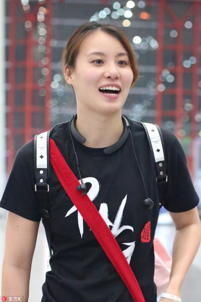 傅园慧再高大都掩盖不了萌妹子的内心 笑容像孩子般天真烂漫