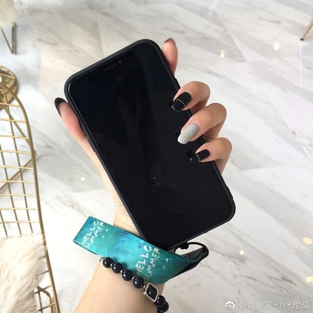 传小米MAX3也有个探索版:配屏下指纹+无线充电