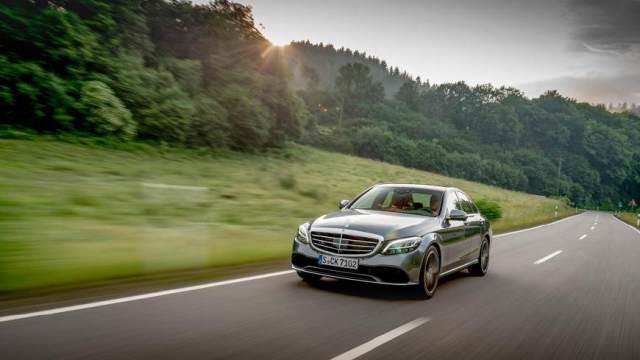 19款奔驰c0史上最大升级 1 5t Eq Boost混动系统入门首选 腾讯网