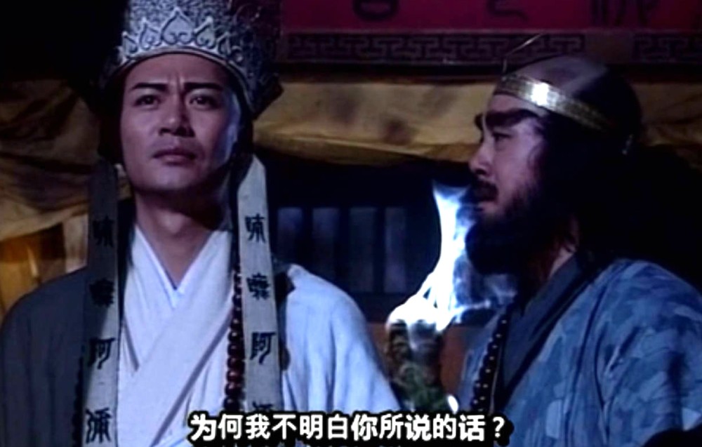 江华|58岁江华到超市买厕纸，打扮新潮走路霸气如皇帝，还以为他在拍戏