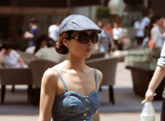 路人眼中的"瞄人缝",图2大洋马亮点在背后,图4无颜面对!