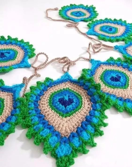 孔雀羽毛编织作品,惊艳众人!(附图解)