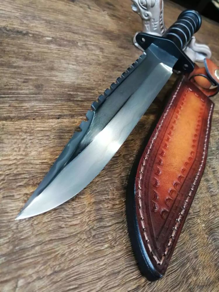 让人一眼为之疯狂的——兰博刀