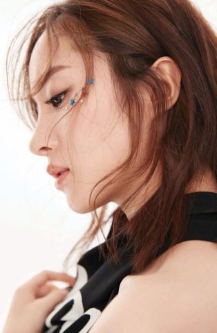 胡冰卿最自豪的几张美图,注意看最后一张,令156万粉丝狂点赞!
