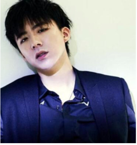 他在抖音一夜爆红颜值赶超费启鸣,网友:男神唱