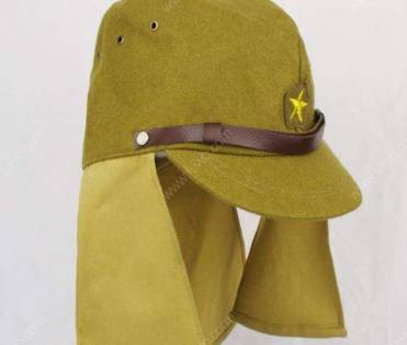 日本军帽为什么两侧都有遮布 这个奇葩设计曾经救了日军10万人