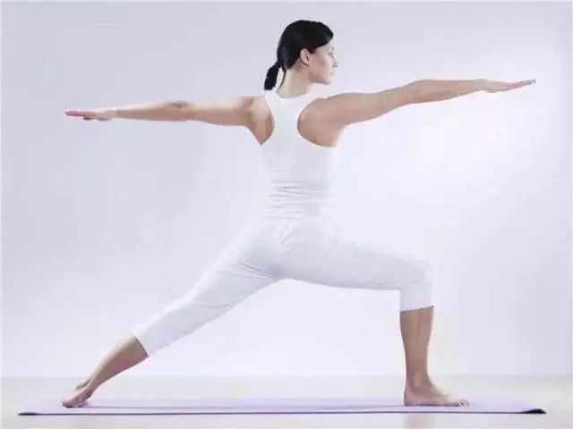 注意这8个细节点,才不会让瑜伽练习损伤膝盖!