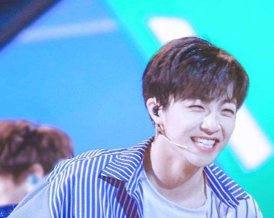 《奔跑吧》嘉年华大咖云集,陈立农、张韶涵火