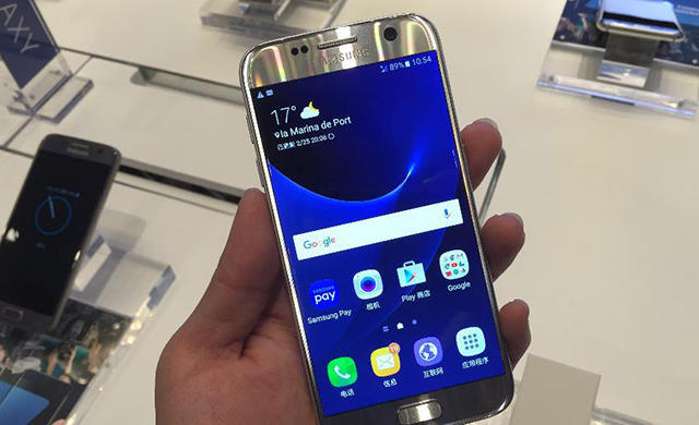 在经历过三星note7电池门事件之后和国产手机崛起的影响,三星手悔在