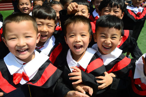 毕业季 孩子们将离别之情汇聚成了一首首毕业诗