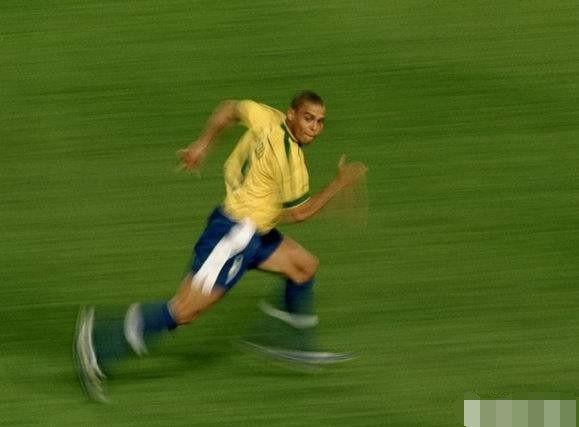 大罗巅峰时期的实力多恐怖?伊布:他就是足球,