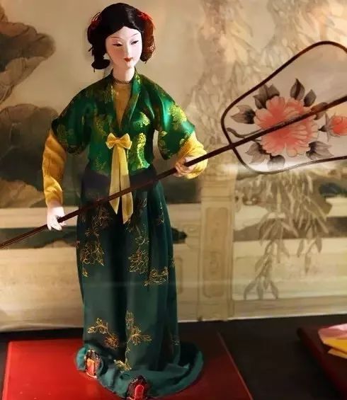 每当我们谈及"娃娃","人偶"时,脑海里浮现的都是国外制品,殊不知,咱们