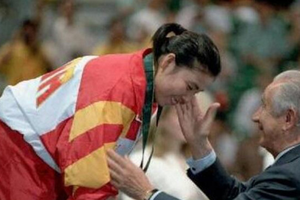 邓亚萍儿子加入法国国籍,姚明女儿加入美国国