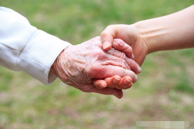 愚孝和真正孝顺的区别是什么?让你和家人更加