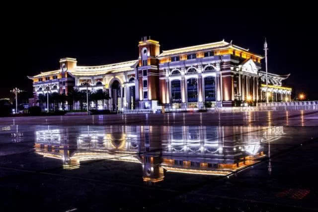 集美分校,厦门国际学校,厦门英才学校,集美大学,华侨大学等名校林立