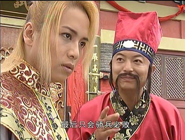 第七傲天,是剑魔的弟子,拜剑山庄的少主,狂傲务必,原本山庄就打造绝世