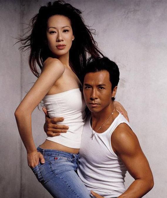 琳达·埃莫瑞是李小龙在华盛顿大学期间的同学,1963年认识李小龙后不