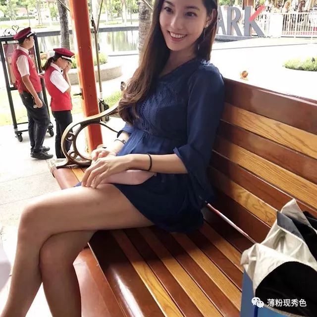 台湾多才多艺的法律系美女郑嘉文jhiawen Cheng最新ins社交媒体个人照片