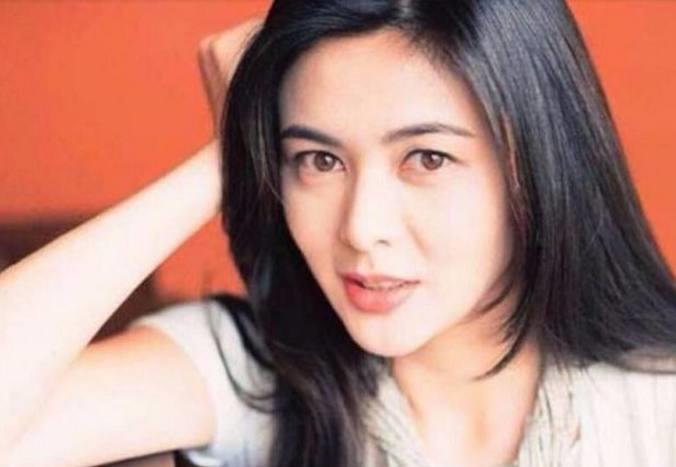 分享拥有皇室血脉的5大明星,那英入榜?最后一位是名副其实的格格!