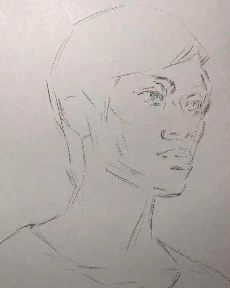 1,起稿,用长线确定人物的基本特征,头颈肩关系,脸型.