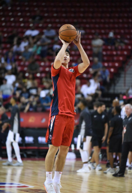 专访衡艺丰:夏联仅上场一分半又何妨 人生不过历练一场