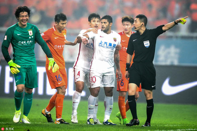 中超-19:35直播鲁能vs上港 榜首之争+最强矛盾