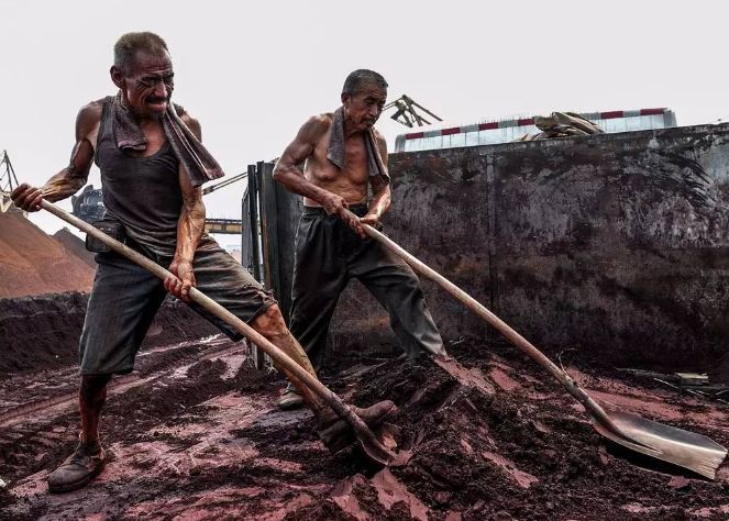 没有人不辛苦只是不愿喊疼