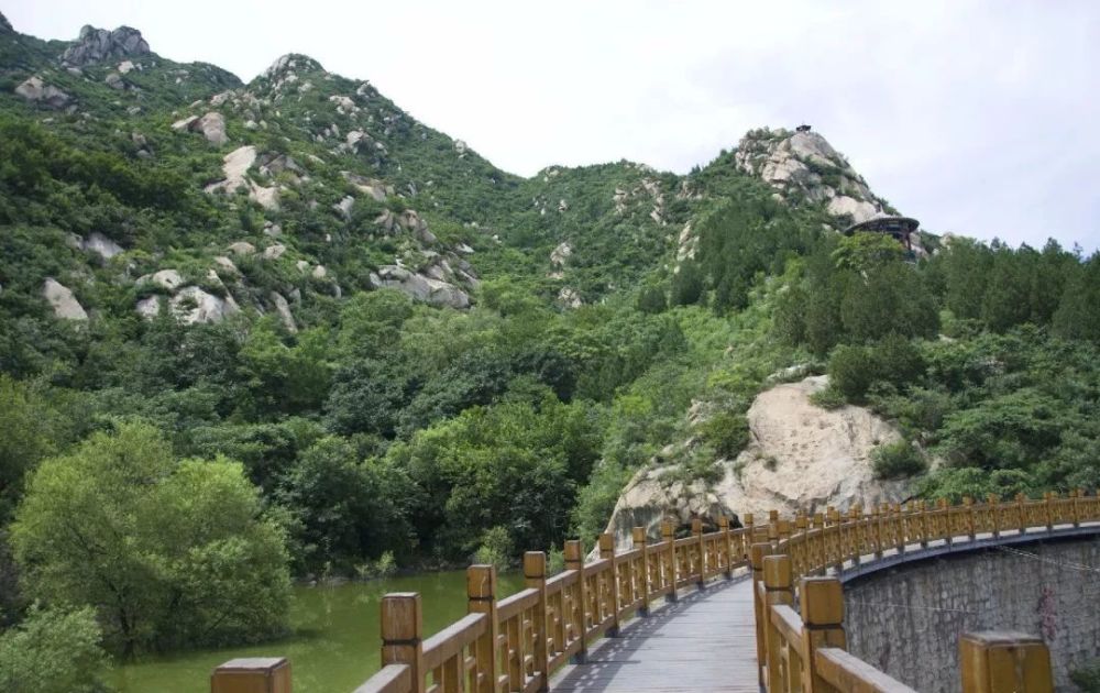 北京|就在京城近旁！这个充满原始风光野性美的乐园，享有京城“绿肺”之称！
