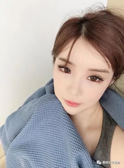 前女团2ne1朴春回应整形传言后分享近期照片 韩网友 脸小了 女团 朴春 韩网友