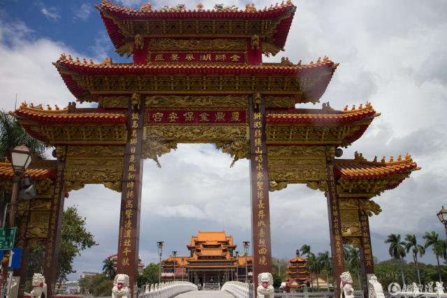 台湾哪吒三太子庙宇覆鼎金保安宫
