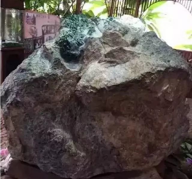 四大无人敢买的极品翡翠原石原因让所有人沉默不提