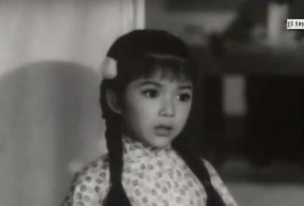 冯宝宝童年照原来小童星出道的她才是从小美到大的实力派