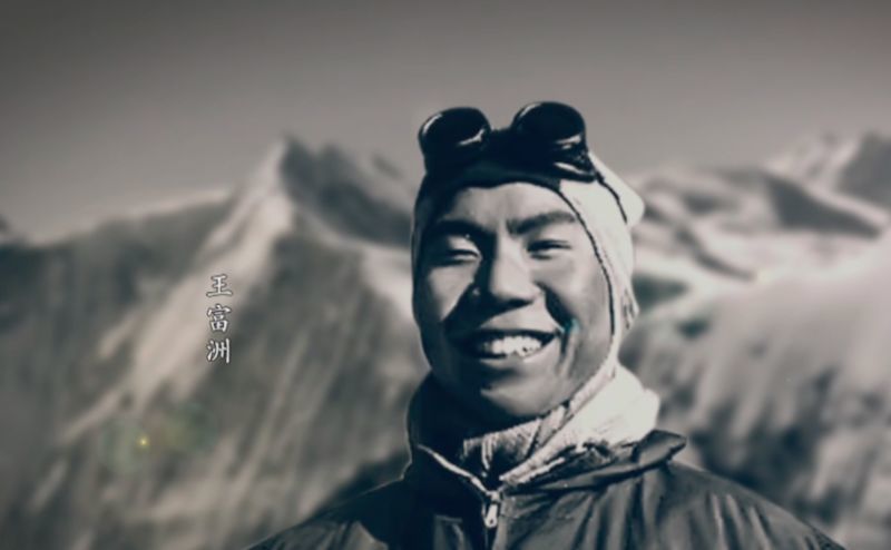 在没有富拥那榭鱿,突击小组到达海拔8500米的突击营地.