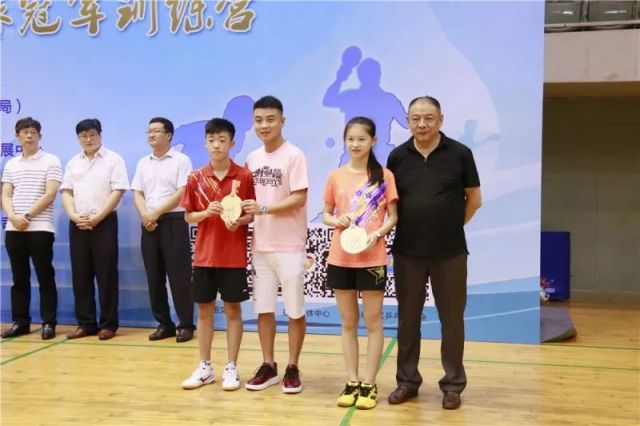 王者风范!2018深圳福田杯全国青少年乒乓球