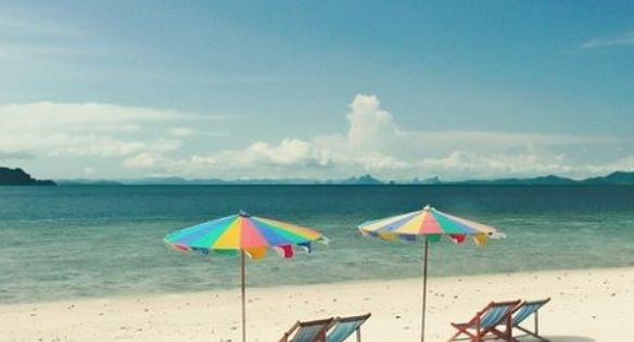 看过来!去海边旅游的必备物品!