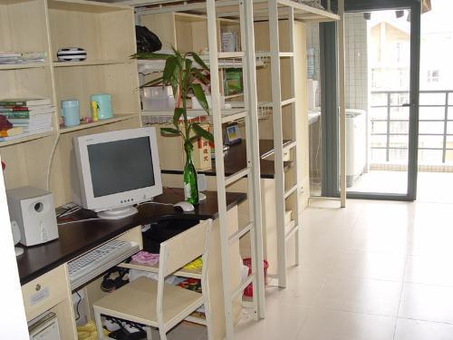 清华大学的宿舍好，还是北京大学的宿舍好?网友:这根本没得比